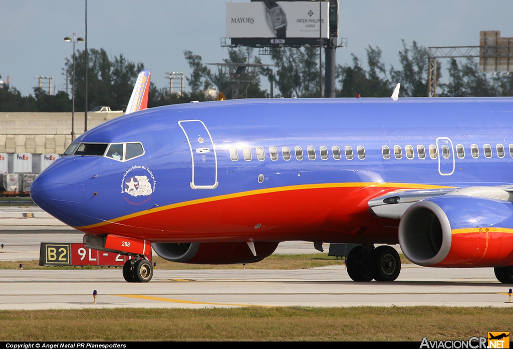 N288WN - Boeing 737-7H4 - Southwest Airlines