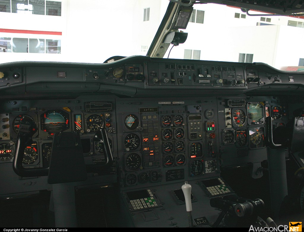 XA-TWQ - Airbus A300B4-203(F) - AeroUnión Cargo