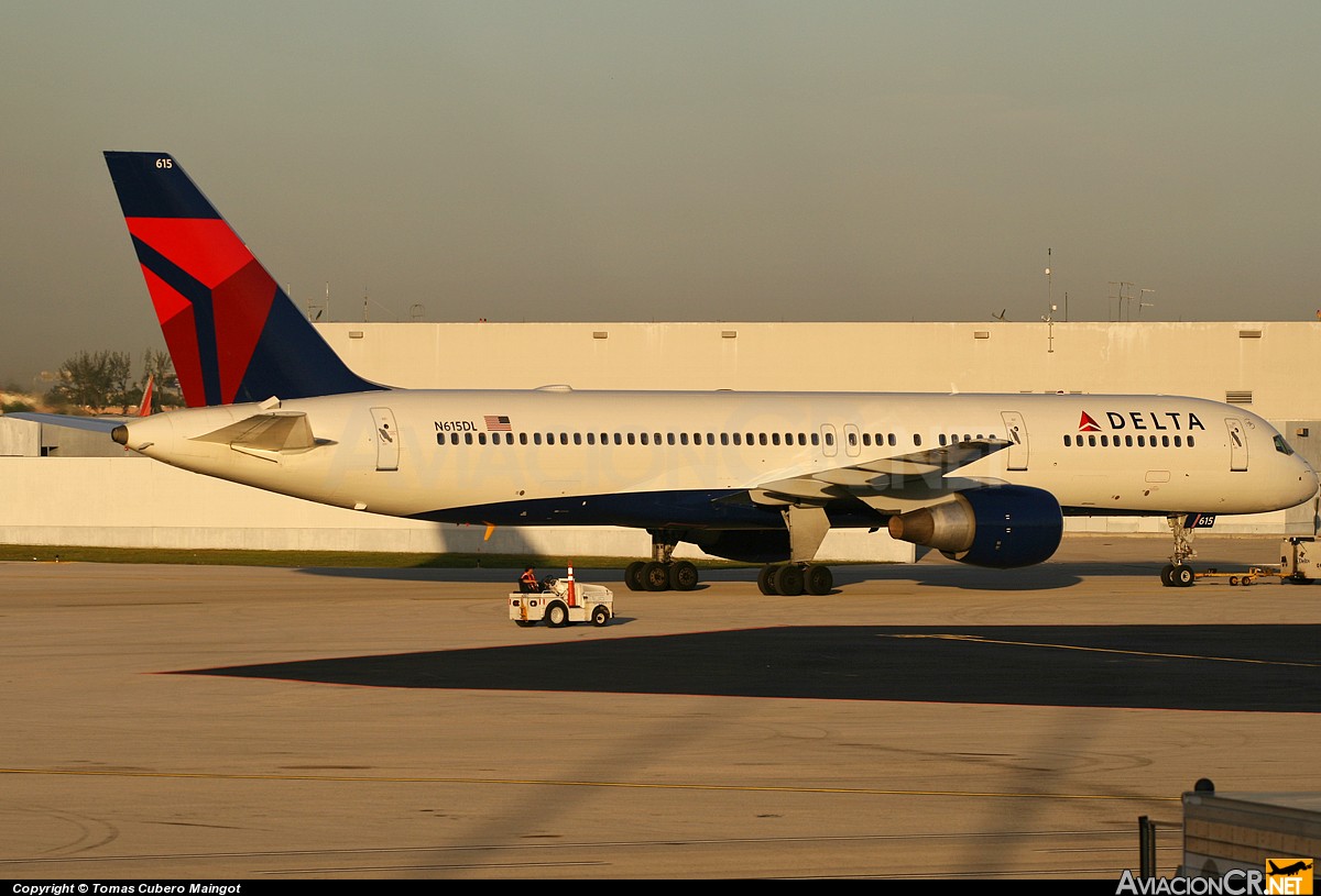 N615DL - Boeing 757-232 - Delta Air Lines