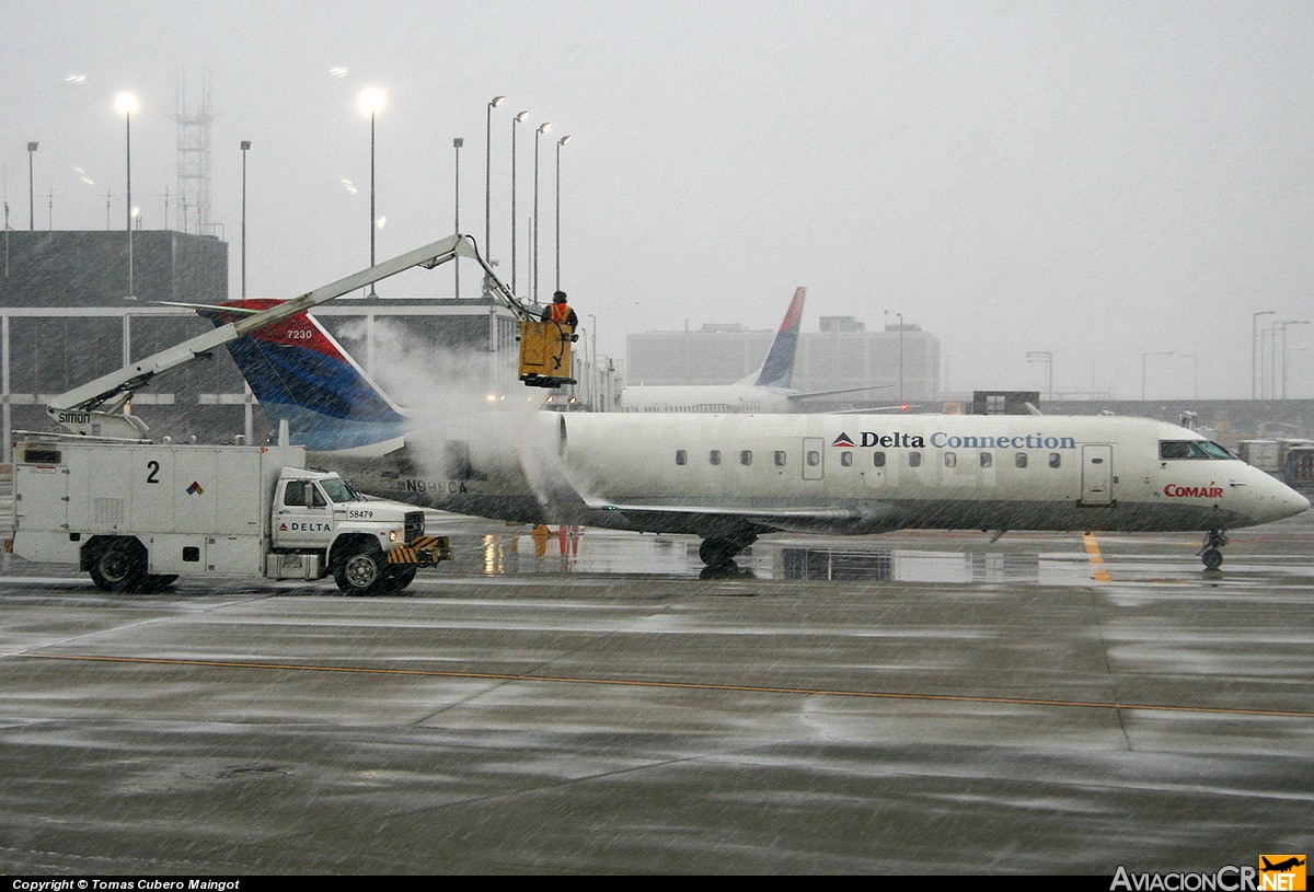 N999CA - Bombardier CRJ-100ER - Delta Connection (Comair)