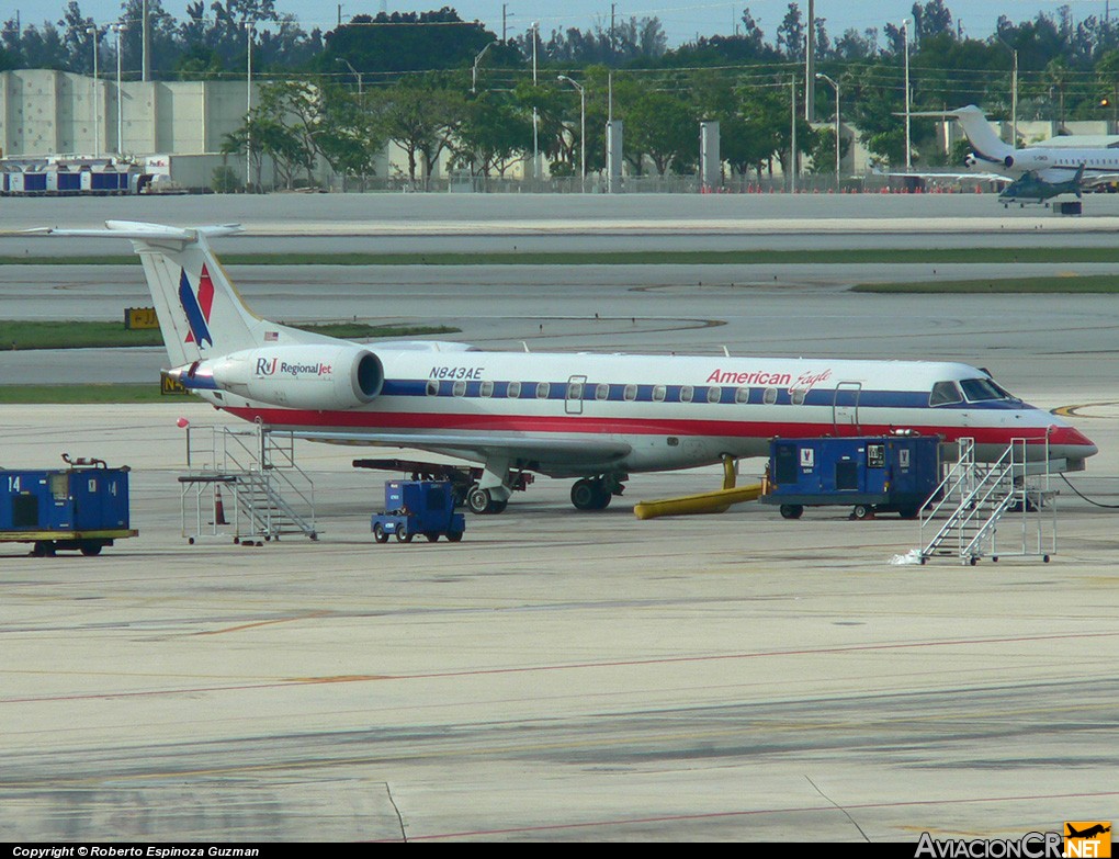 N843AE - Embraer ERJ-135 Regional Jet (Genérico) - American Eagle