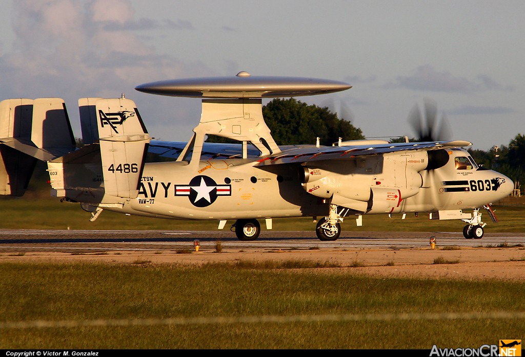 164486 - Grumman E-2  Hawkeye 2000 - US NAVY