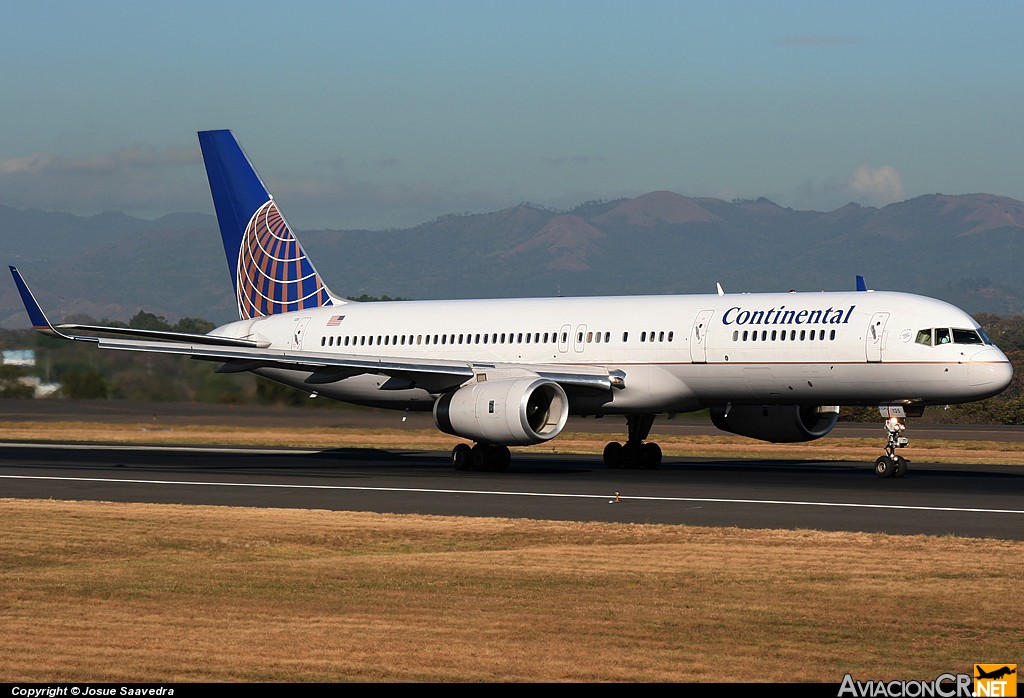 N41135 - Boeing 757-224 - Continental Airlines