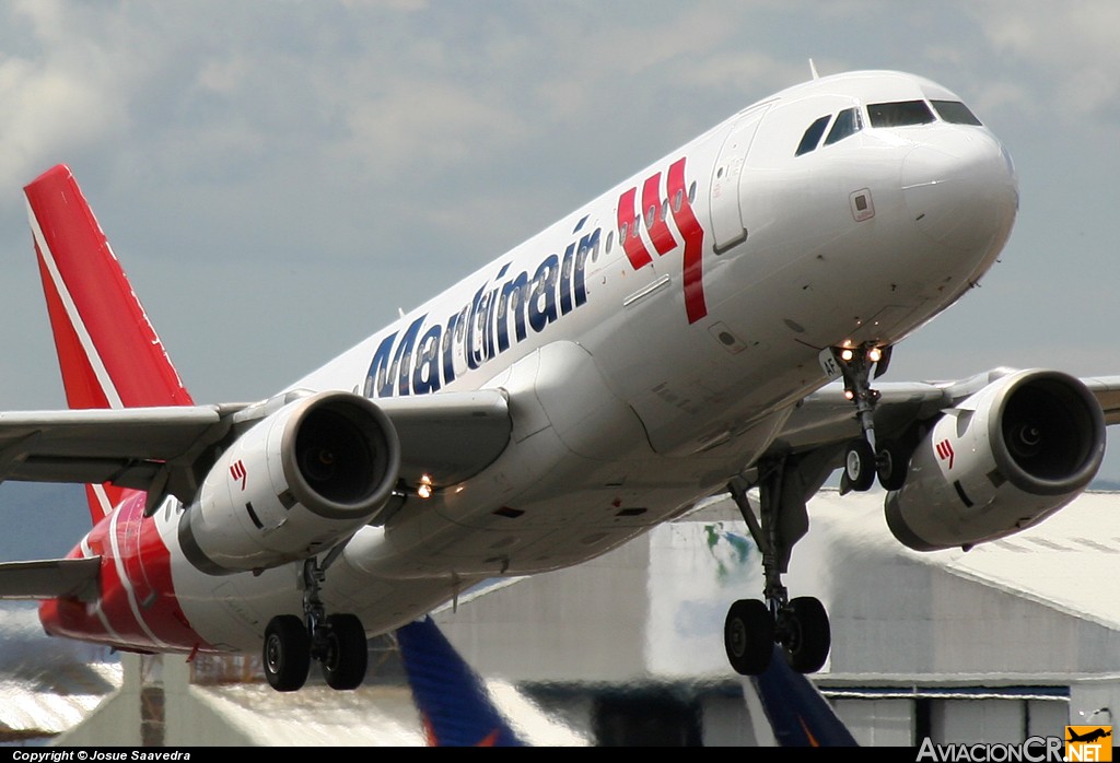 EI-TAF - Airbus A320-233 - Martinair