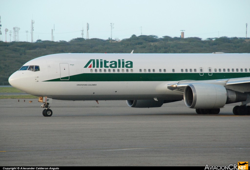 I-DEIF - Boeing 767-33A/ER - Alitalia