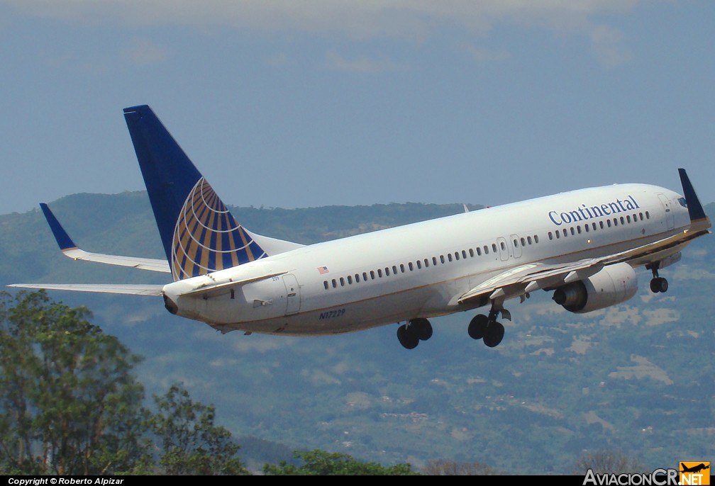 N17229 - Boeing 737-824 - Continental Airlines
