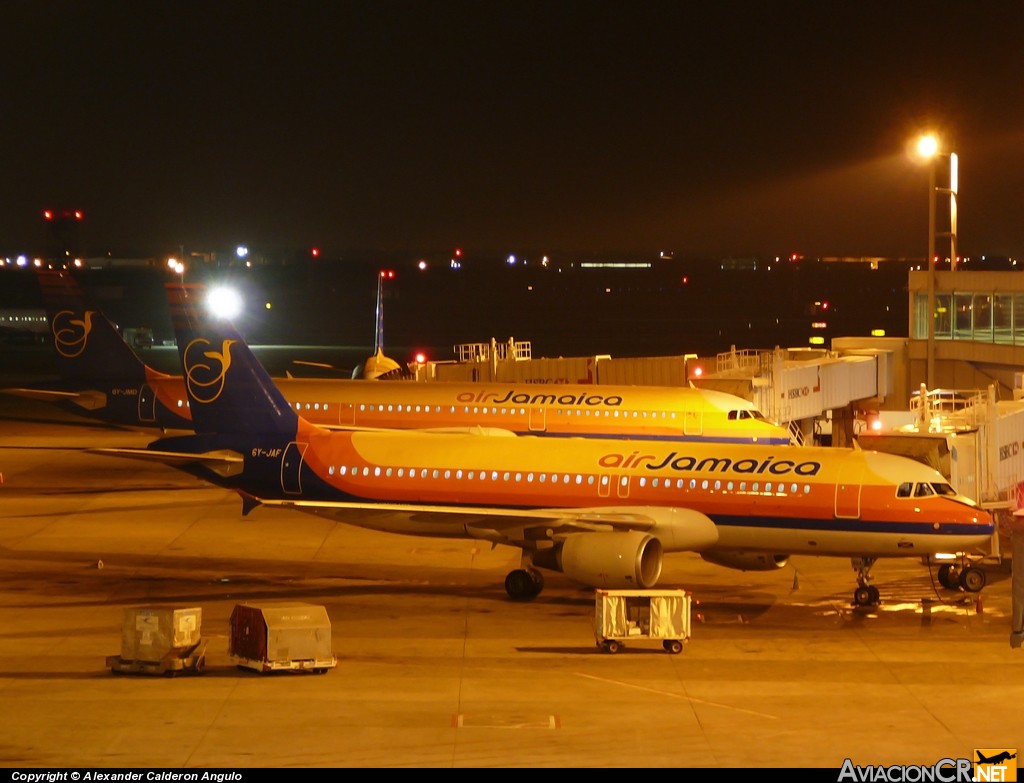 6Y-JAF - Airbus A320-214 - Air Jamaica