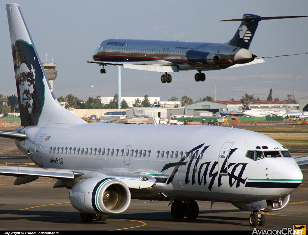 N645AS - Boeing 737-700 (Genérico) - Alaska Airlines