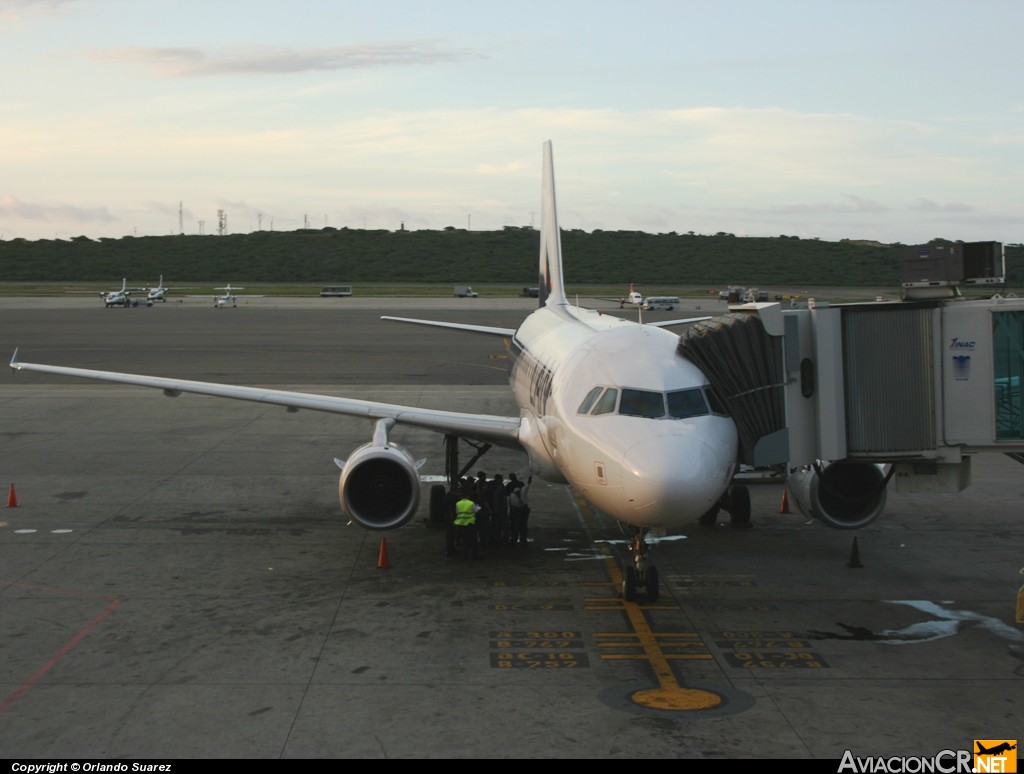 CC-CPQ - Airbus A319-132 - LAN Chile