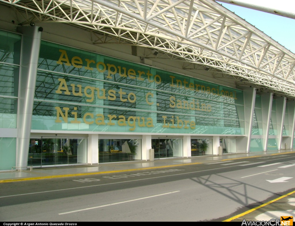MNMG - Terminal - Aeropuerto