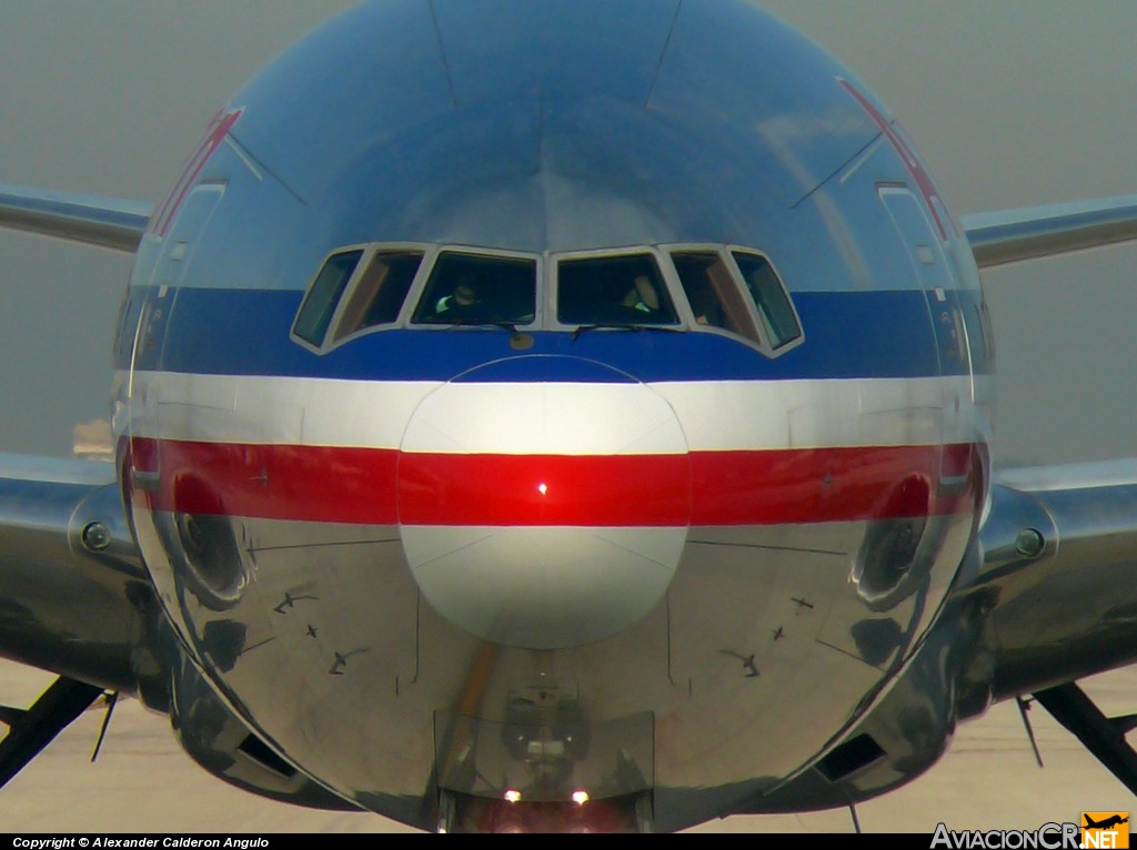 N788AN - Boeing 777-223/ER - American Airlines