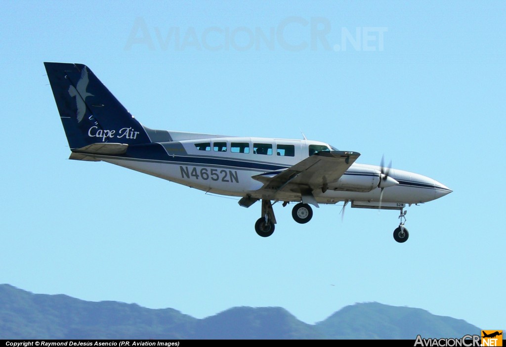 N4652N - Cessna 402C - Cape Air