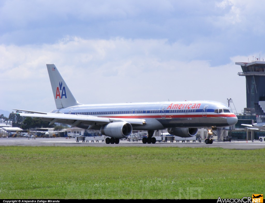 N682AA - Boeing 757-223 - American Airlines