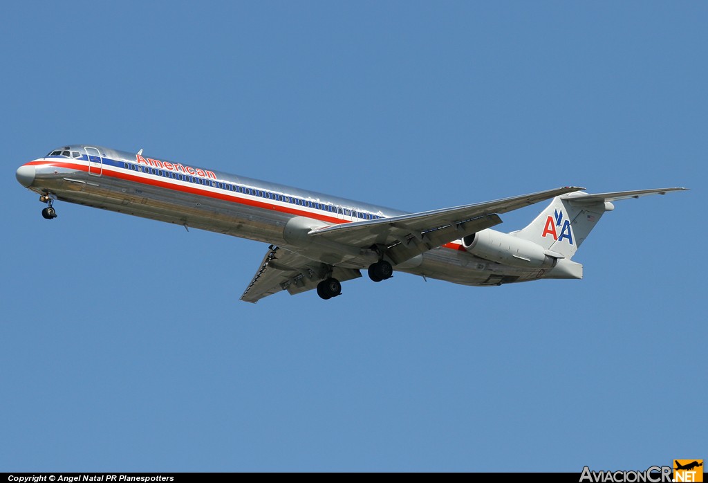 N7546A - McDonnell Douglas MD-82 (DC-9-82) - American Airlines