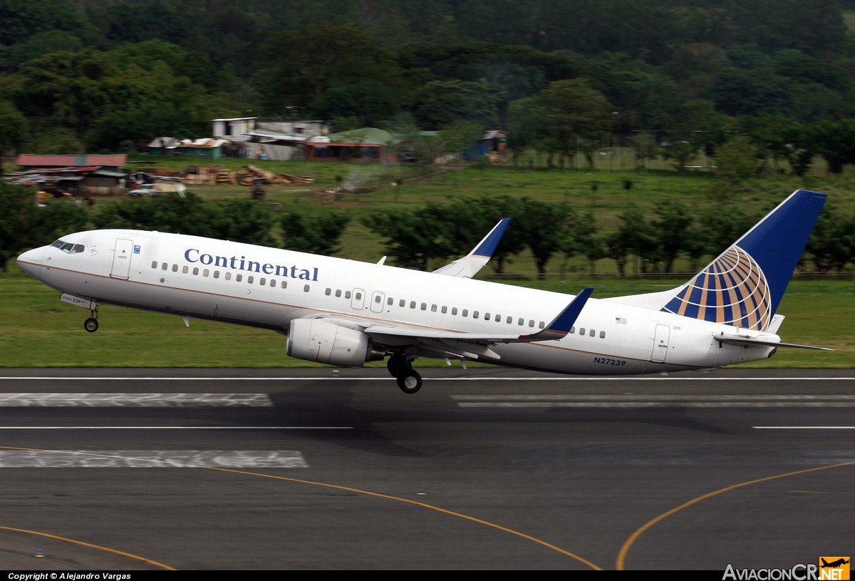 N27239 - Boeing 737-824 - Continental Airlines