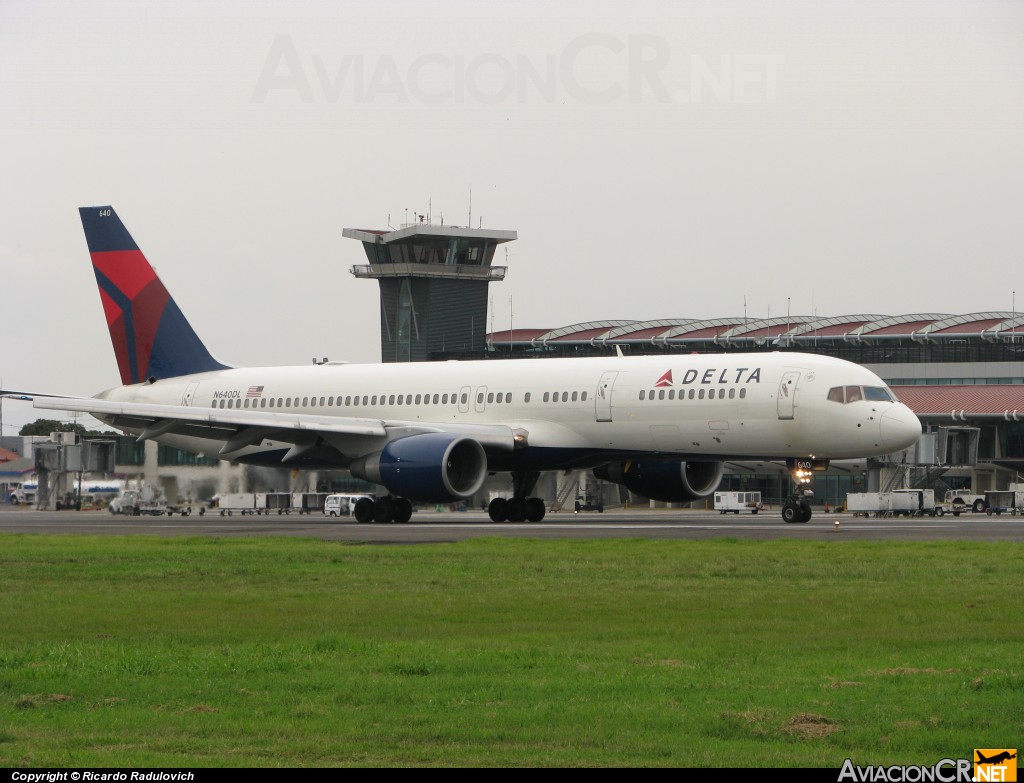N640DL - Boeing 757-232 - Delta Airlines