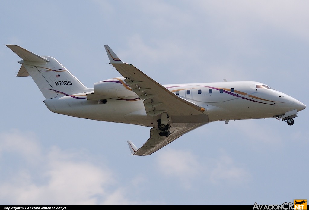 N2105 - Canadair CL-600-1A11 Challenger 600S - Privado