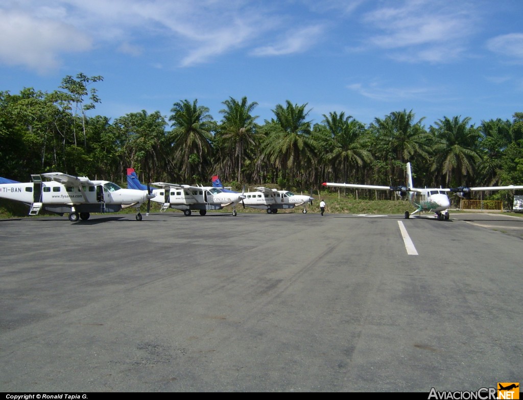 TI-BAN - Cessna 208B Grand Caravan - SANSA - Servicios Aereos Nacionales S.A.