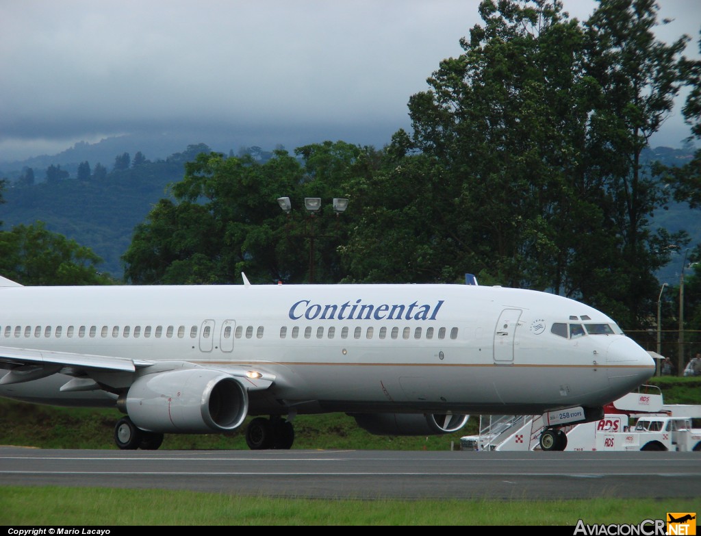 N77258 - Boeing 737-824 - Continental Airlines