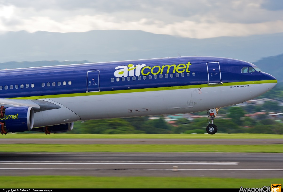 EC-KCF - Airbus A340-311 - Air Comet