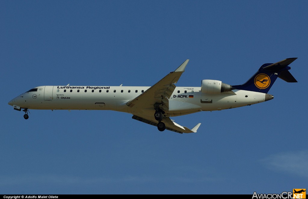 D-ACPK - Canadair CL-600-2C10 Regional Jet CRJ-701ER - Lufthansa Cityline