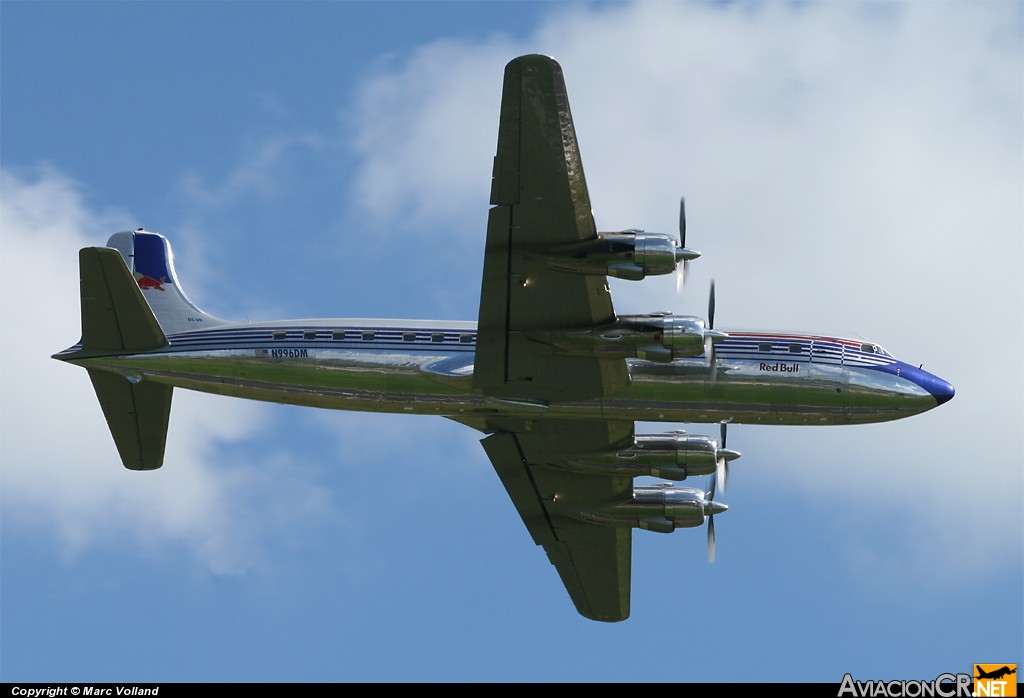 N996DM - Douglas DC-6B - Red Bull