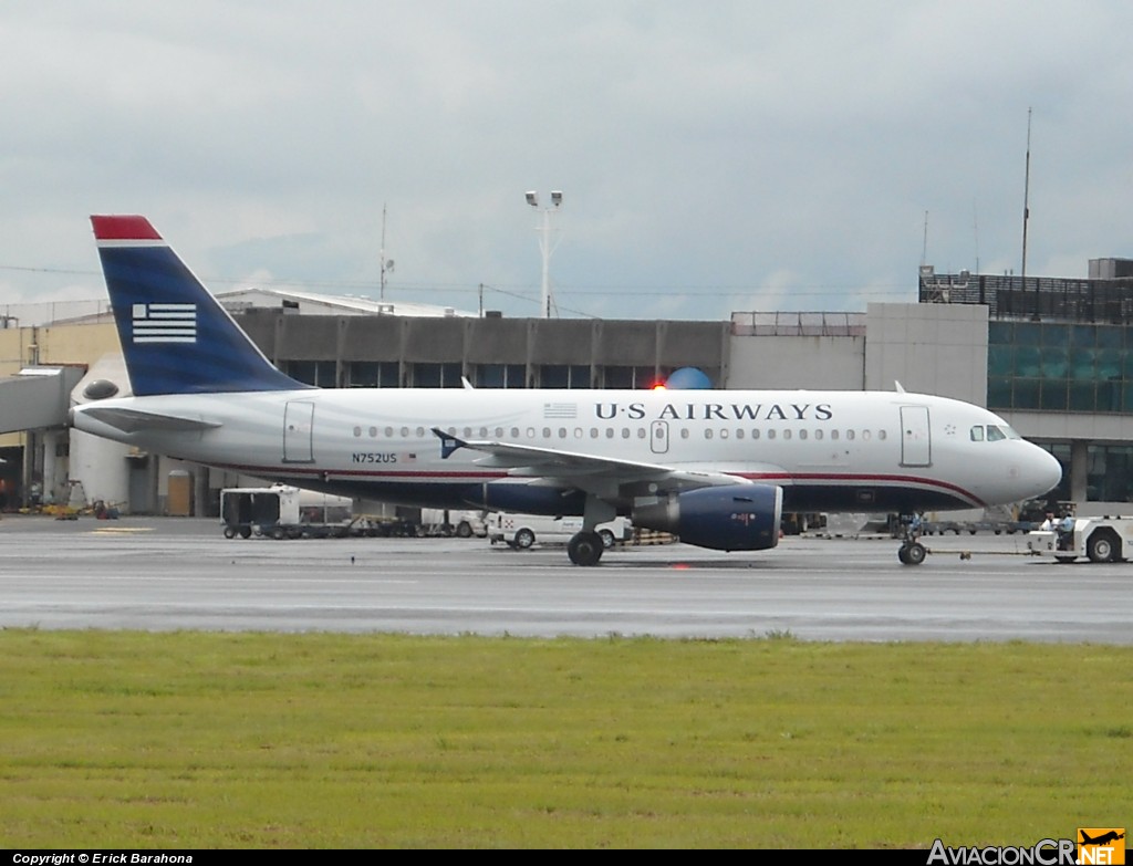 N752US - Airbus A319-112 - US Airways