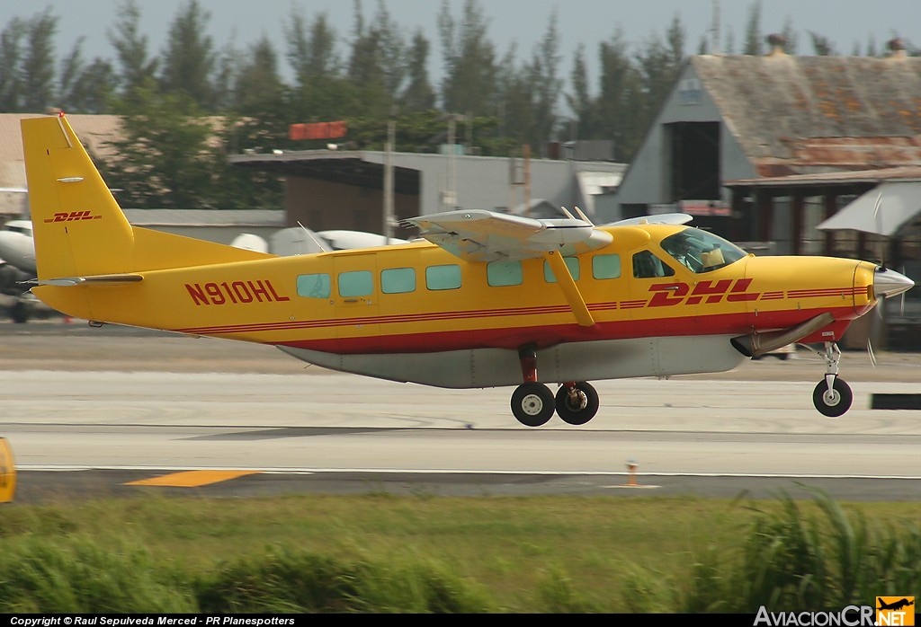 N910HL - Cessna 208B Super Cargomaster - DHL