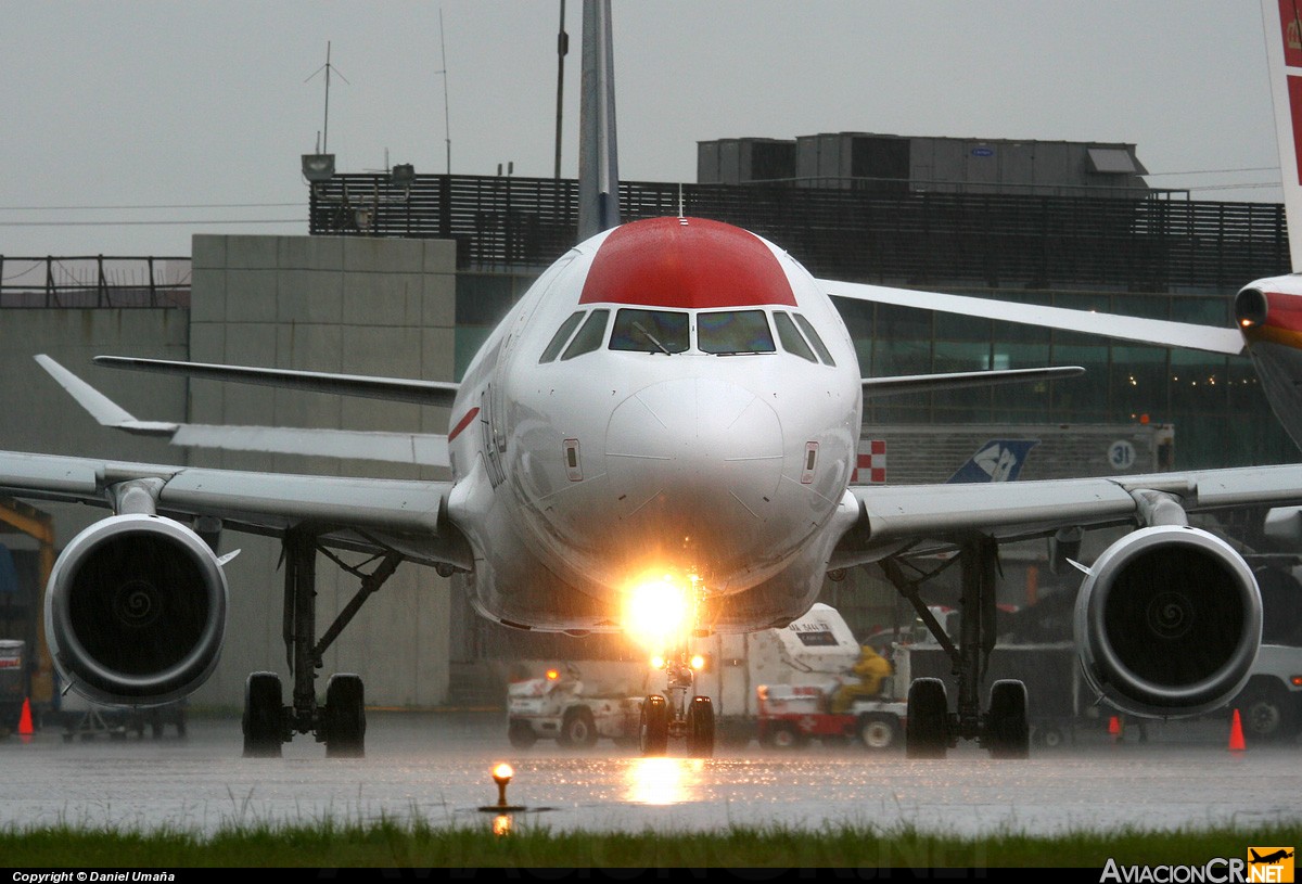 N494TA - Airbus A320-233 - TACA