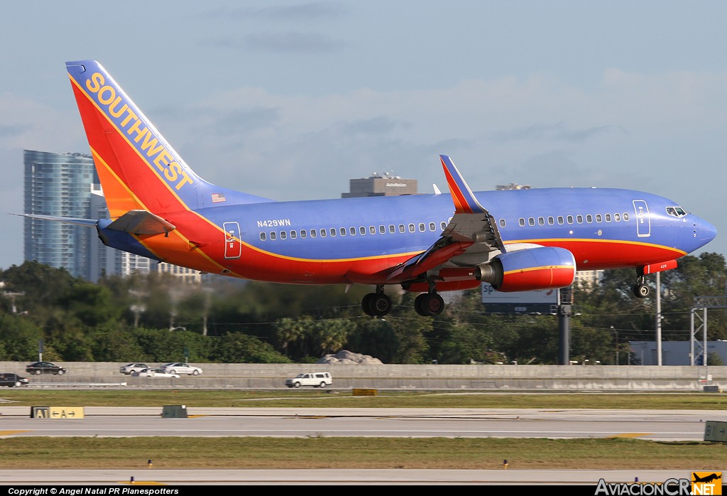 N267WN - Boeing 737-7H4 - Southwest Airlines