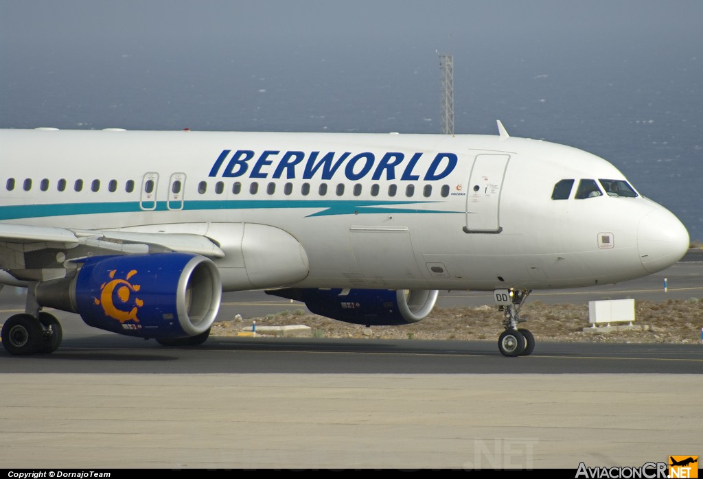 EC-KDD - Airbus A320-214 - Iberworld