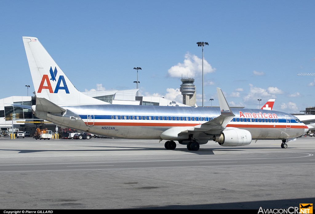 N922AN - Boeing 737-823 - American Airlines