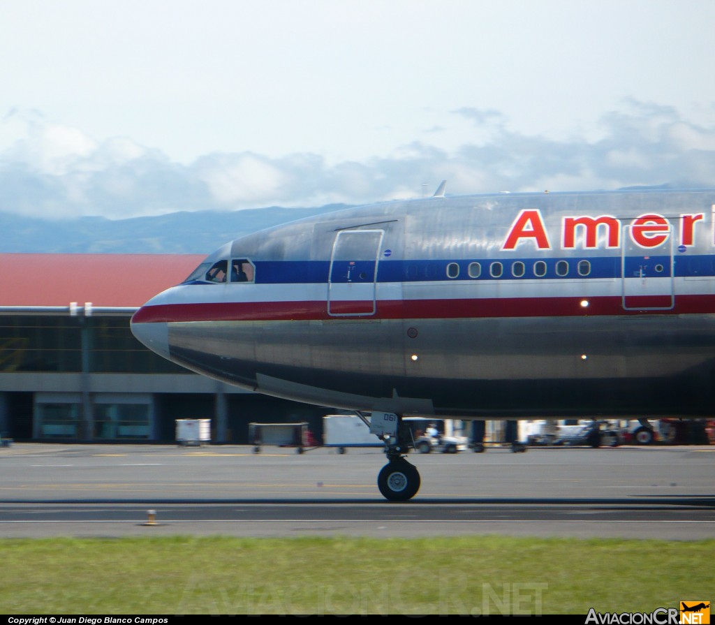 N14061 - Airbus A300B4-605R - American Airlines