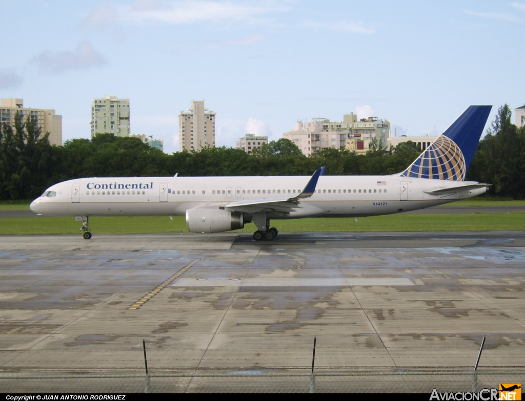 N14121 - Boeing 757-224 - Continental Airlines