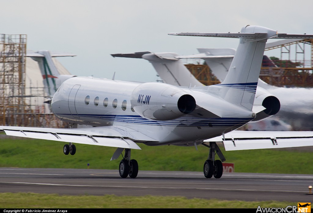 N1JN - Gulfstream G-V - Privado