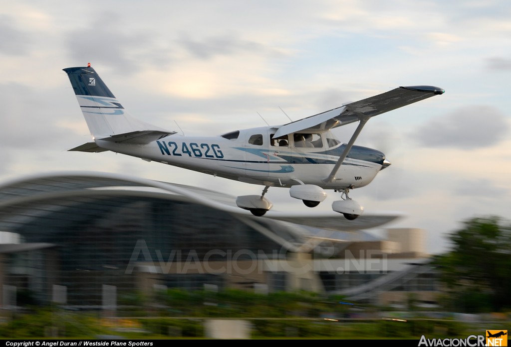 N2462G - Cessna 206H Stationair - Laboratorio Clinico Noy Inc.