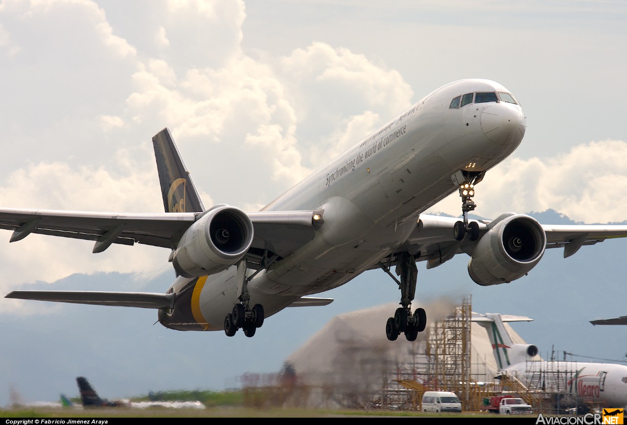 N467UP - Boeing 757-24A(PF) - UPS - United Parcel Service