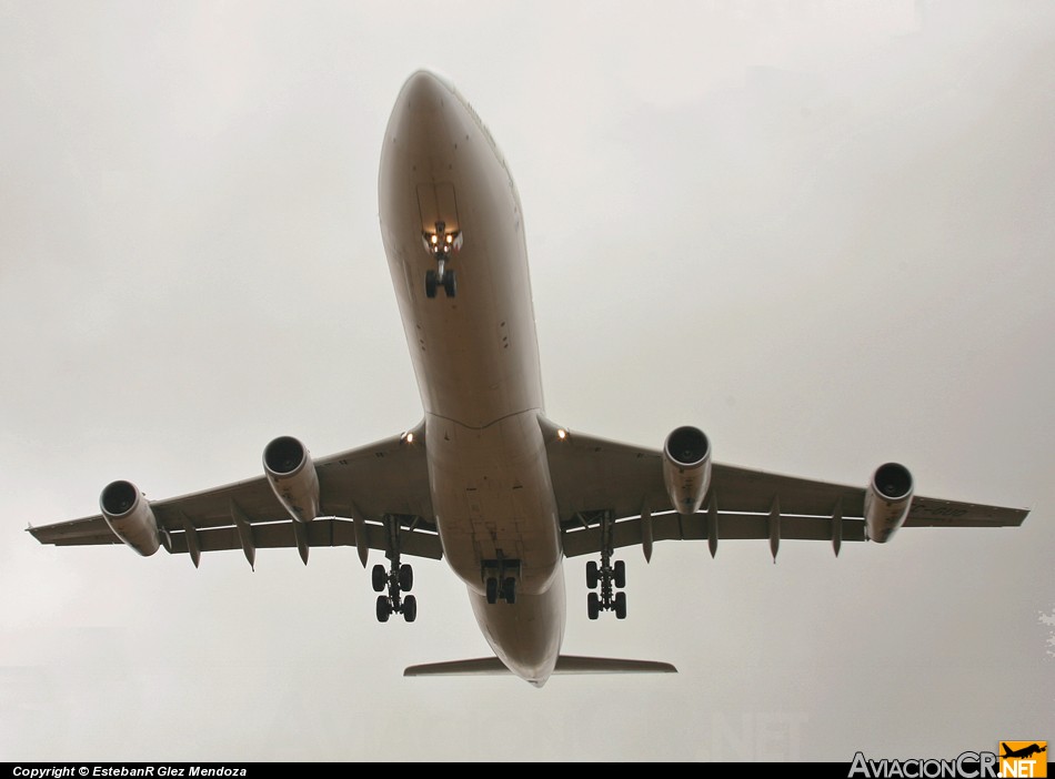 EC-GUQ - Airbus A340-313X - Iberia