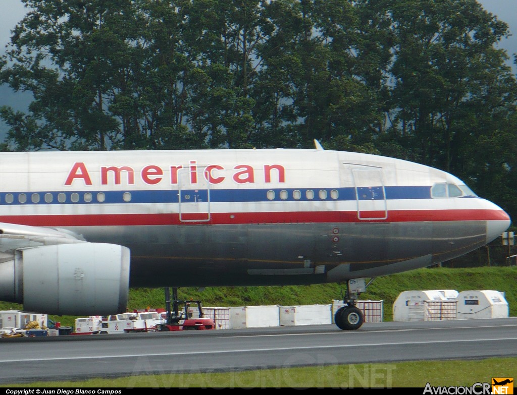 N50051 - Airbus A300B4-605R - American Airlines