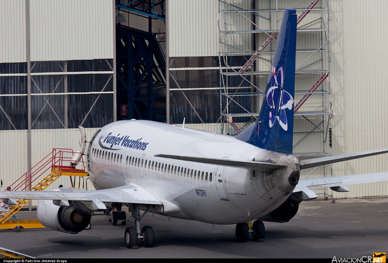 N672RY - Boeing 737-322 - Funjet Vacations (Ryan International Airlines