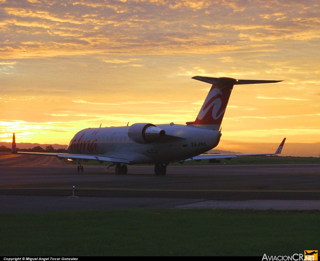 XA-PPG - Bombardier CRJ-200ER - ALMA de México