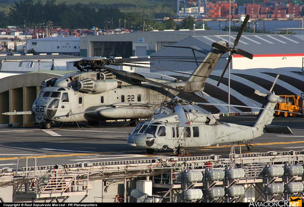 22 - Sikorsky CH-53E Super Stallion - USA - Marines
