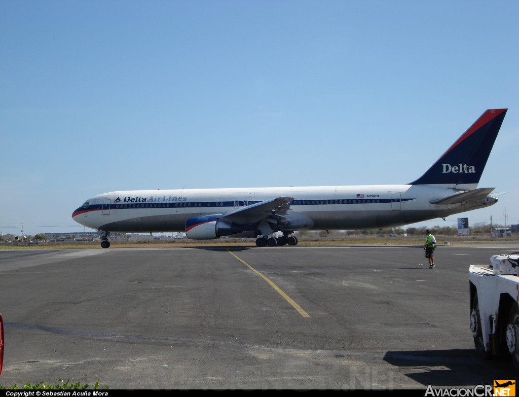 N130DL - Boeing 767-332 - Delta Air Lines