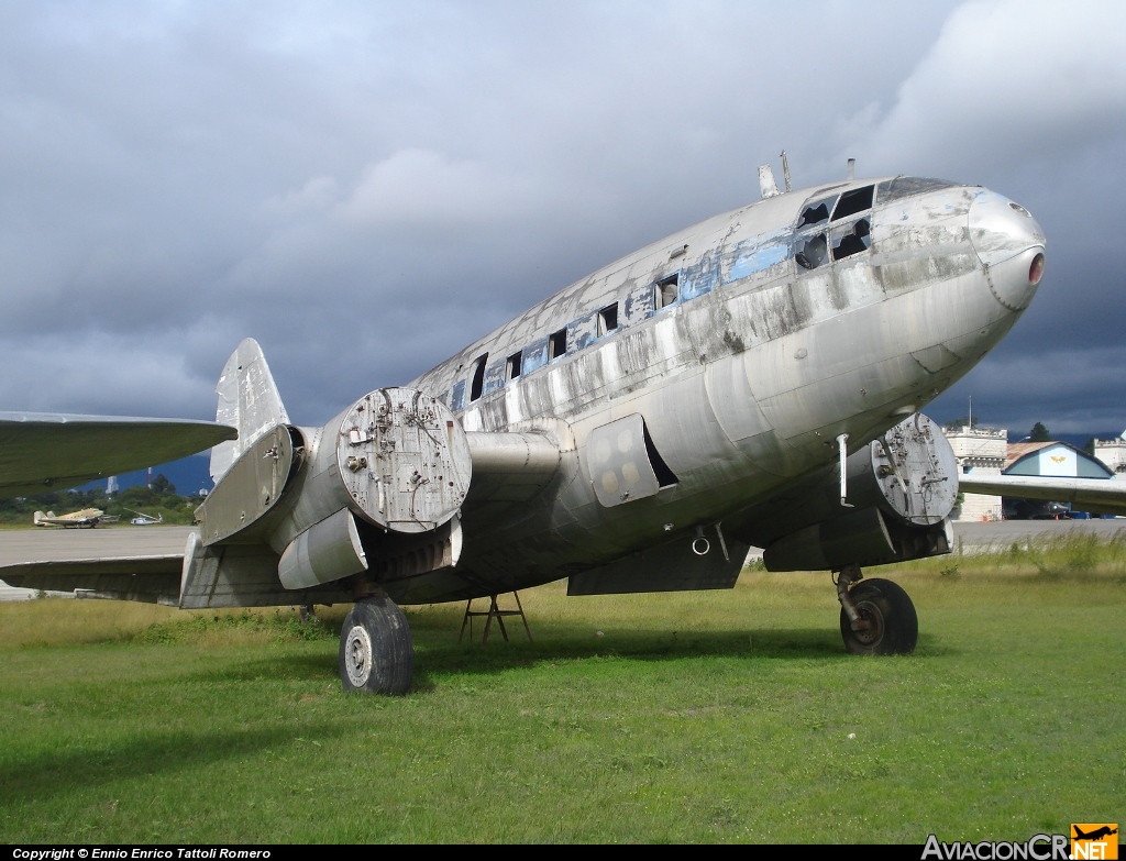  - Curtiss C-46 - TAN