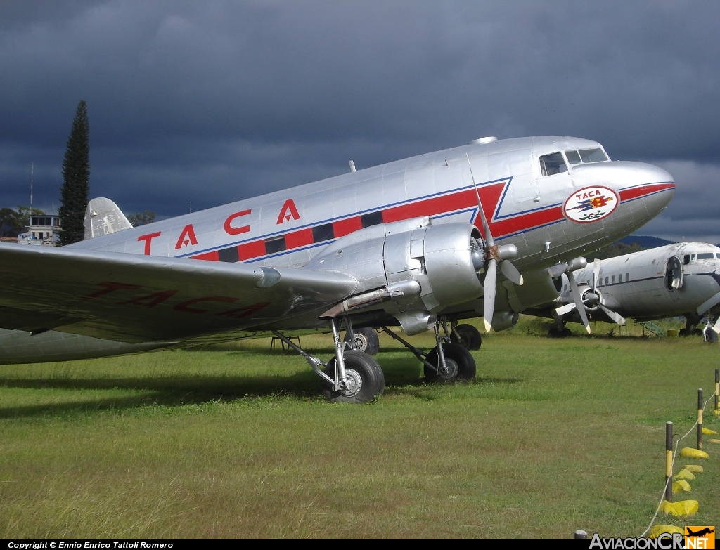 XH-TAZ - Douglas C-47A Skytrain - TACA