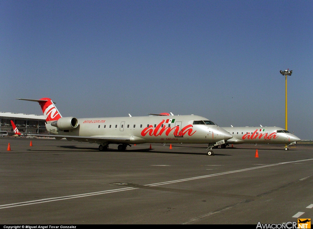 XA-UGS - Bombardier CRJ-200ER - ALMA de México