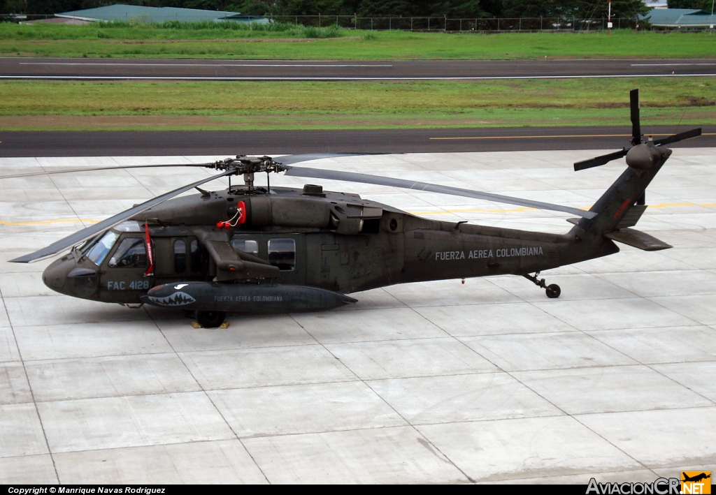 FAC4128 - Sikorsky UH-60Q Black Hawk (S-70A) - Fuerza Aérea Colombiana