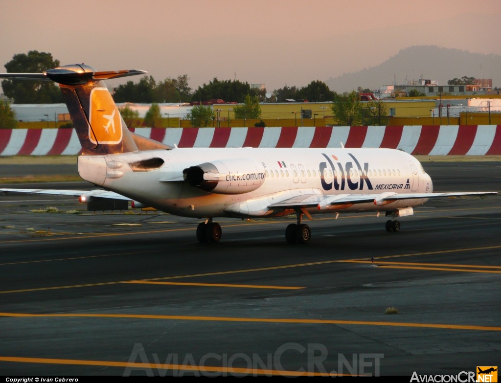 XA-SHI - Fokker 100 - Click mexicana