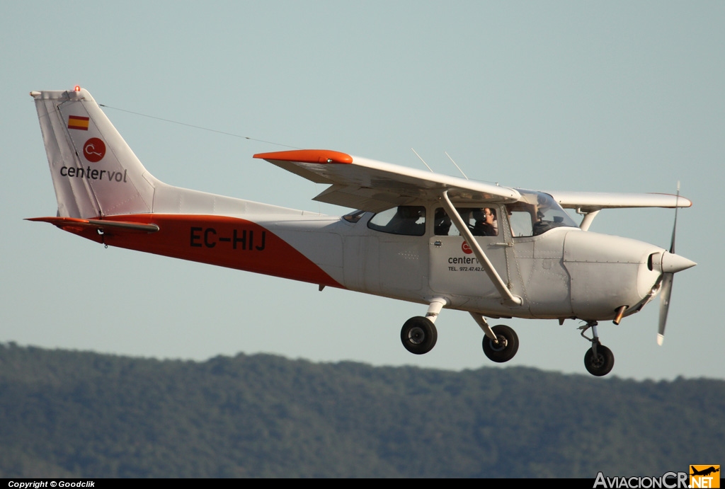 EC-HIJ - Cessna 172F Skyhawk - Center Vol