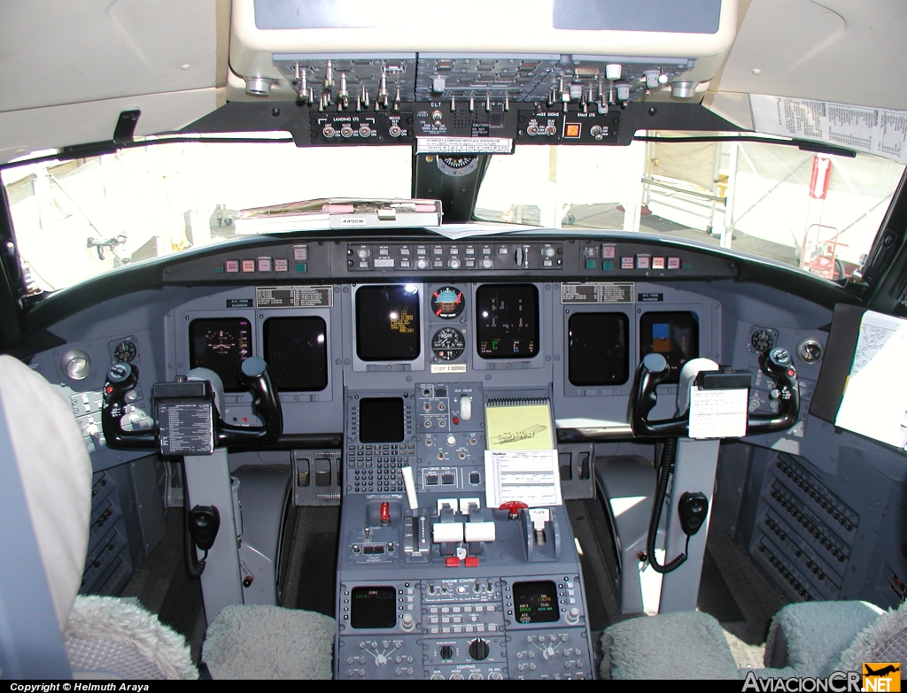N673SK - Bombardier CRJ-701 - Skywest Airlines